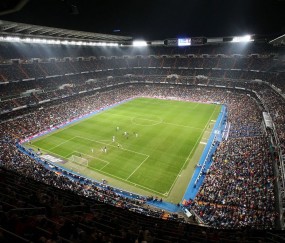 开云体育2026-当黄蜂横扫太阳，字母哥在欧冠决赛的降维打击