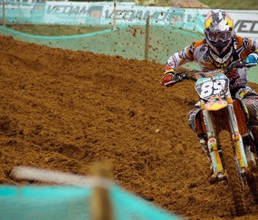 开云体育-东契奇封神夜，当欧洲魔术师撕碎篮网，雄鹿横扫背后的权力更迭