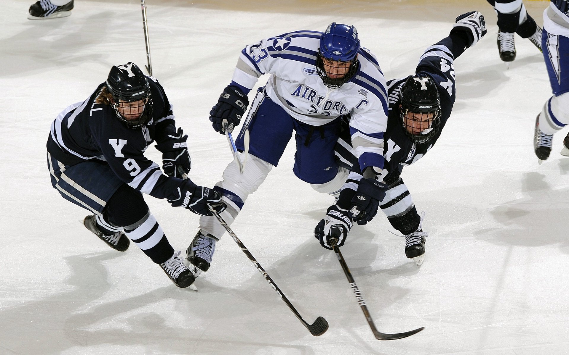 辽宁队压哨击败魔术，当东方坚韧遇上西方魔法，篮球版图正在改写
