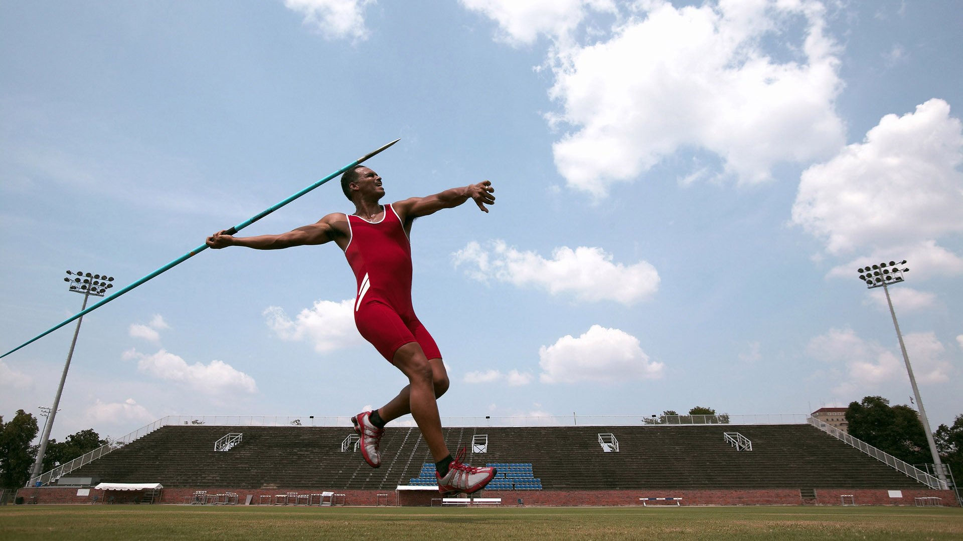 加维刺破北非铁幕,当巴萨金童撞上阿尔及利亚的叹息之墙