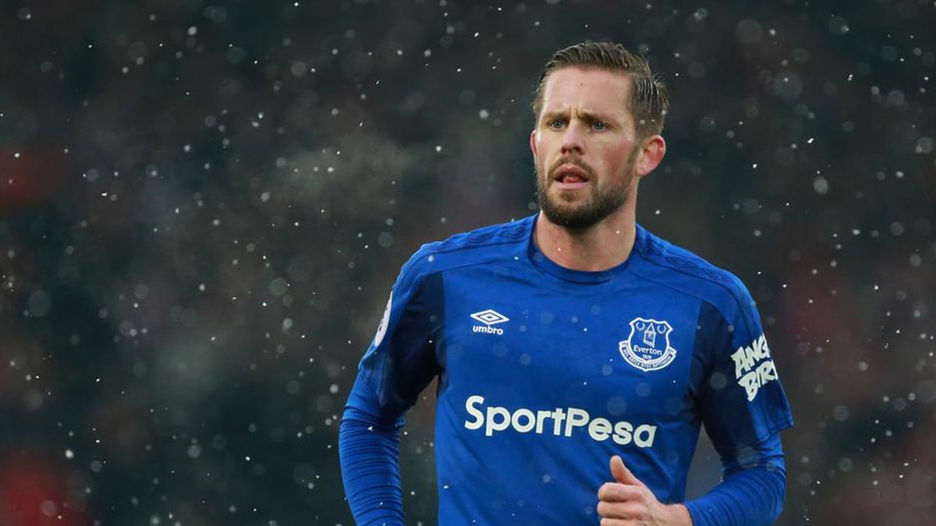 佛罗伦萨对阵奥地利,当拉什福德的存在感填满球场,我们看到了什么?